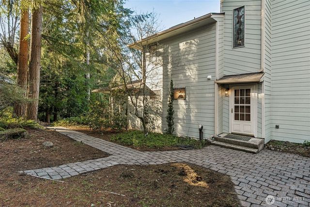 5221 Boulevard Extension Road SE, Olympia, WA 98501