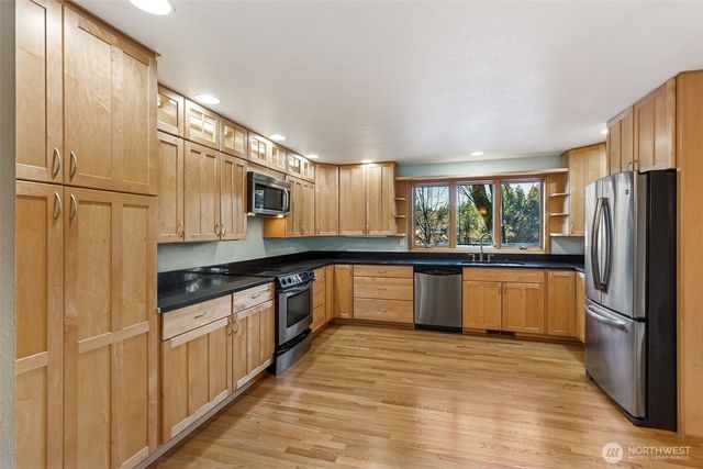 5221 Boulevard Extension Road SE, Olympia, WA 98501