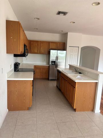 7534 SW Herrington Lane, Stuart, FL 34997