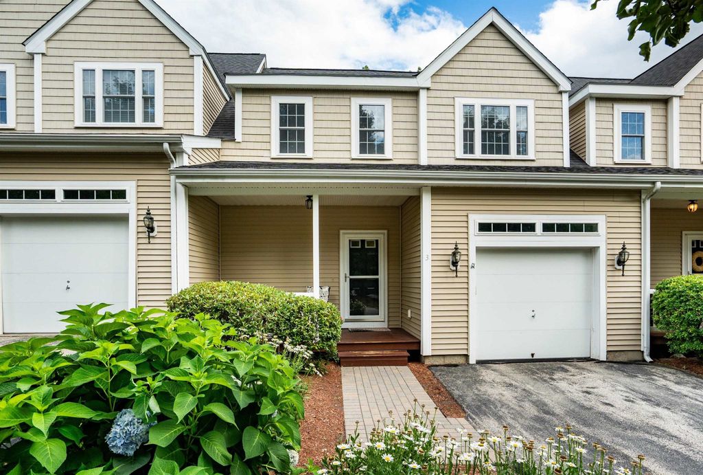 3 Augustus Circle, Merrimack, NH 03054