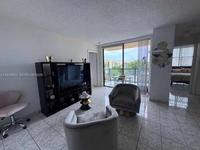 11780 SW 18th St 503-2, Miami, FL 33175