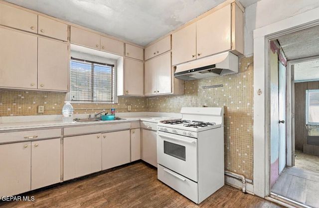3205 FRANKFORT Avenue, El Paso, TX 79930