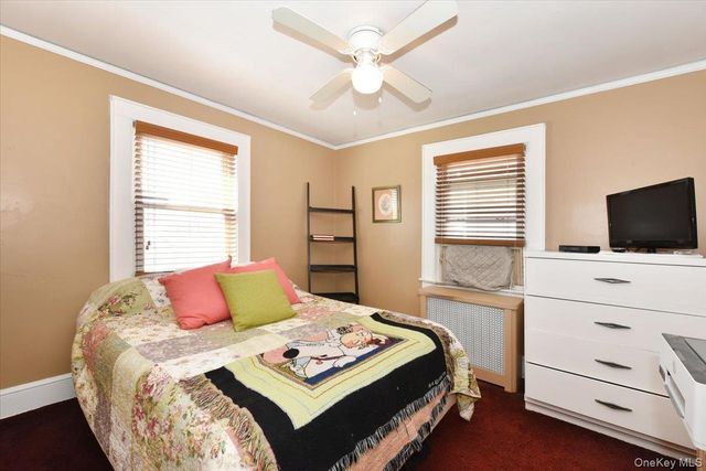 458 Pennsylvania Avenue, Williston Park, NY 11596