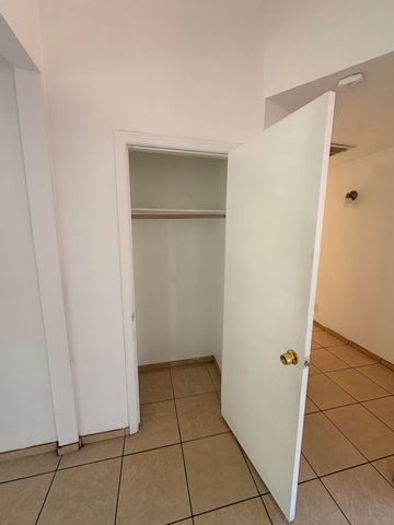 2447 N Michael Street, Visalia, CA 93291