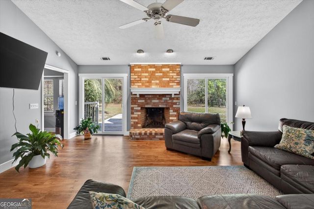 560 Log Landing Road, Springfield, GA 31329