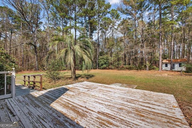 560 Log Landing Road, Springfield, GA 31329