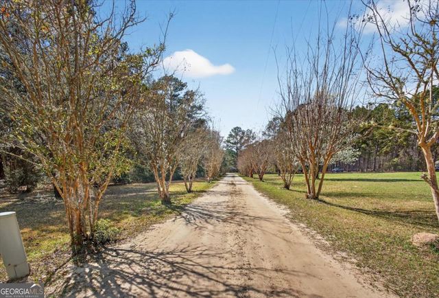 560 Log Landing Road, Springfield, GA 31329