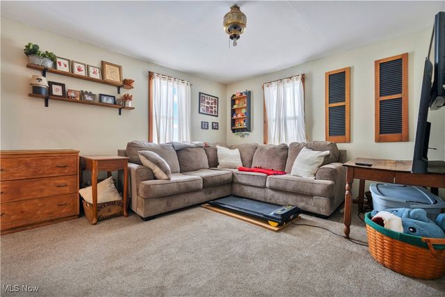 13222 Lexington Avenue NE, Alliance, OH 44601