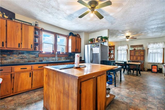 13222 Lexington Avenue NE, Alliance, OH 44601