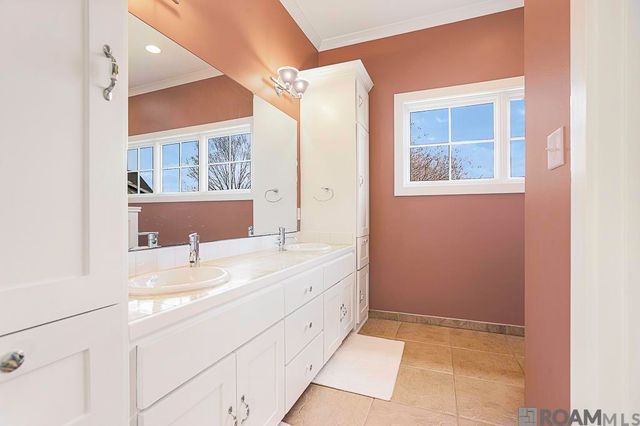 15112 Collegiate Ct, Baton Rouge, LA 70810