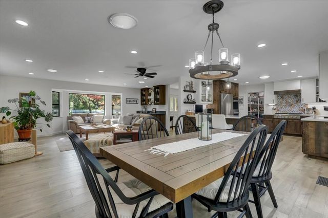 11228 Marten Ct, Penn Valley, CA 95946