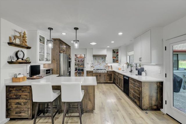 11228 Marten Ct, Penn Valley, CA 95946