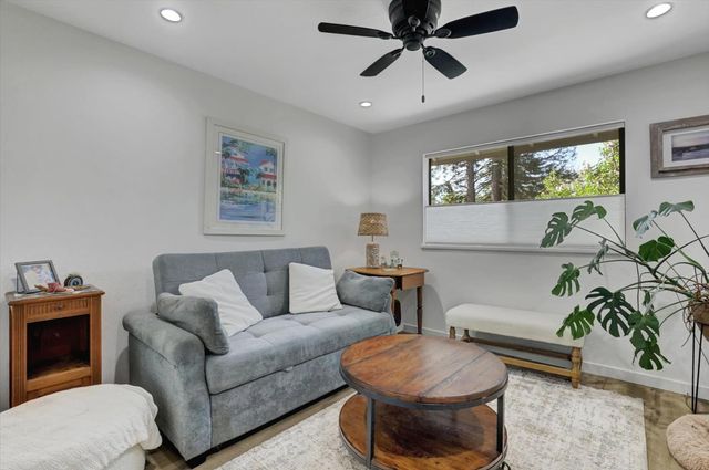 11228 Marten Ct, Penn Valley, CA 95946