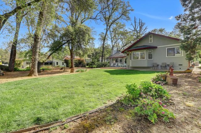 11228 Marten Ct, Penn Valley, CA 95946