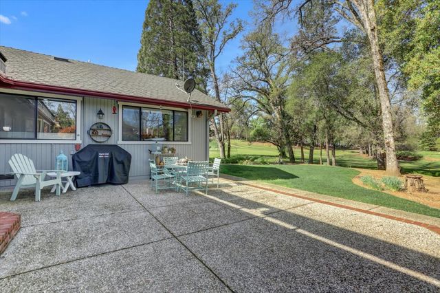 11228 Marten Ct, Penn Valley, CA 95946