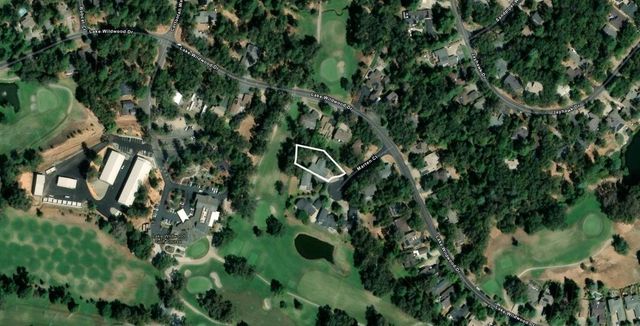 11228 Marten Ct, Penn Valley, CA 95946