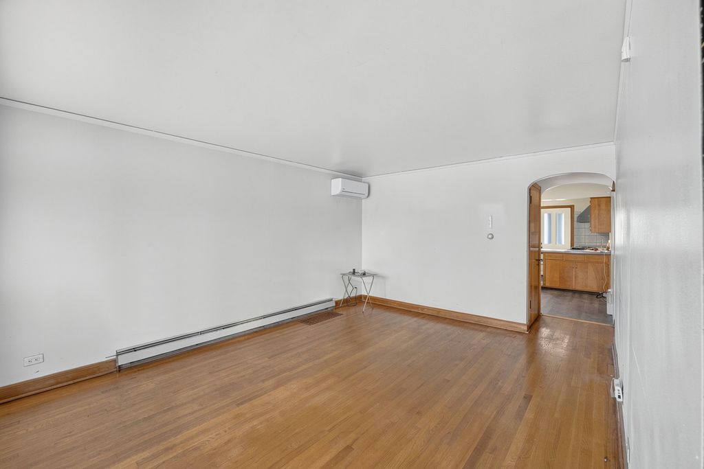 8732 S East End Avenue, Chicago, IL 60617 — photo 5