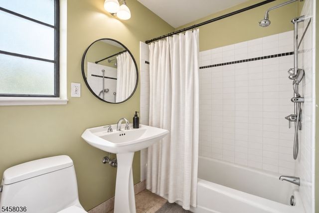 93 Troy Dr D, Springfield Twp., NJ 07081