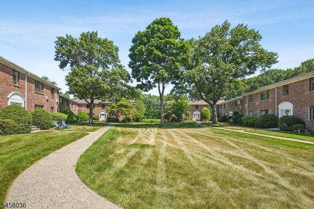 93 Troy Dr D, Springfield Twp., NJ 07081