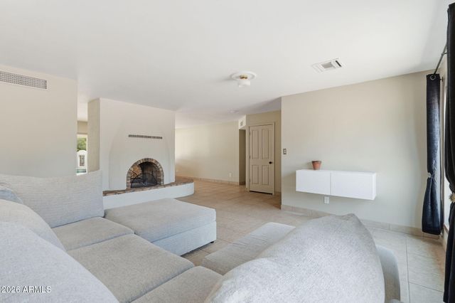 1291 S RED ROCK Court, Apache Junction, AZ 85119