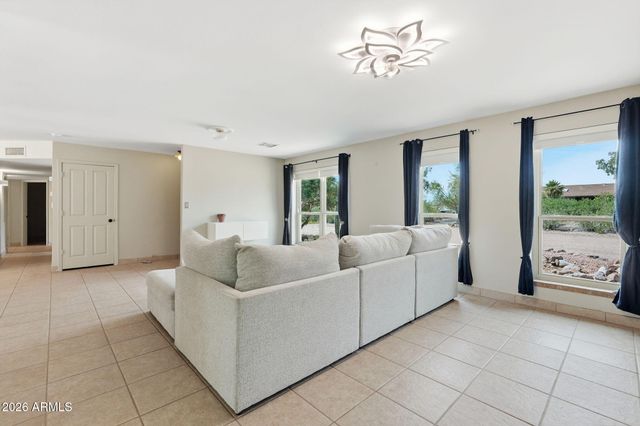 1291 S RED ROCK Court, Apache Junction, AZ 85119