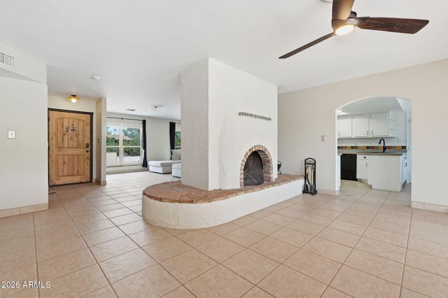 1291 S RED ROCK Court, Apache Junction, AZ 85119