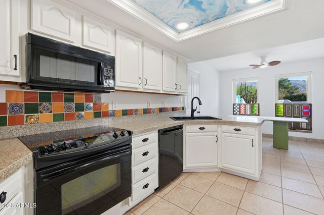 1291 S RED ROCK Court, Apache Junction, AZ 85119