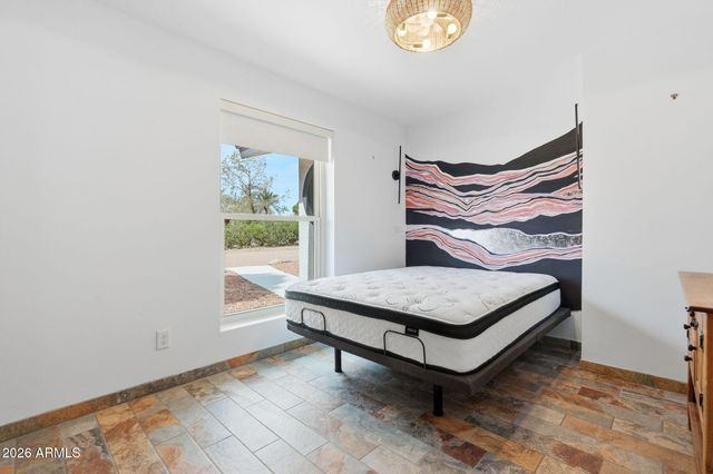 1291 S RED ROCK Court, Apache Junction, AZ 85119