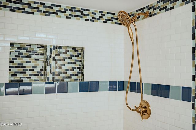 1291 S RED ROCK Court, Apache Junction, AZ 85119