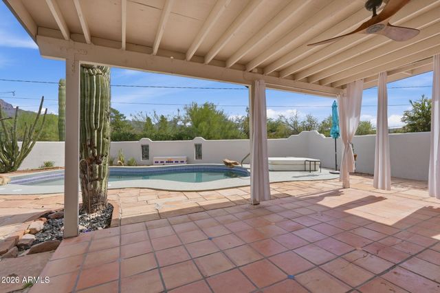 1291 S RED ROCK Court, Apache Junction, AZ 85119