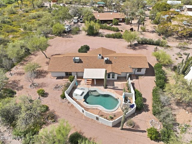 1291 S RED ROCK Court, Apache Junction, AZ 85119