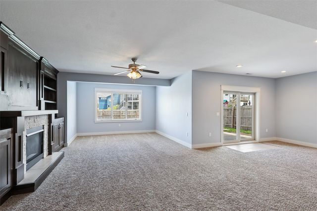 5509 149th Street, Urbandale, IA 50323