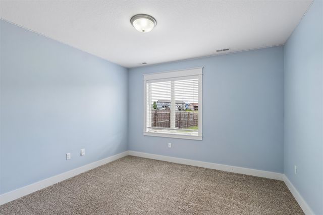 5509 149th Street, Urbandale, IA 50323