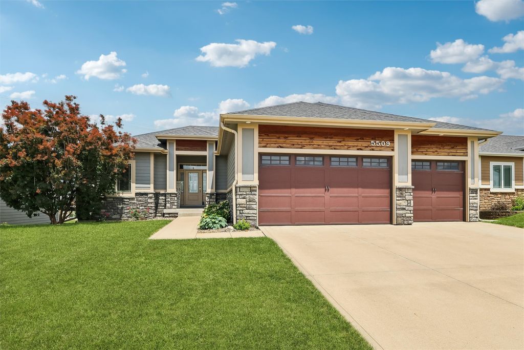 5509 149th Street, Urbandale, IA 50323