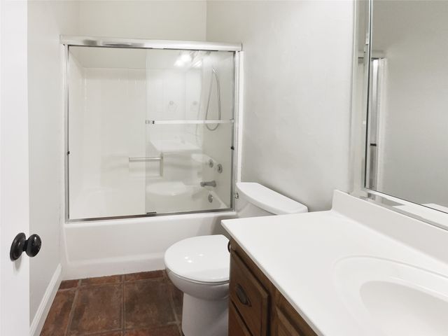 9021 Monticello Drive, Granbury, TX 76049