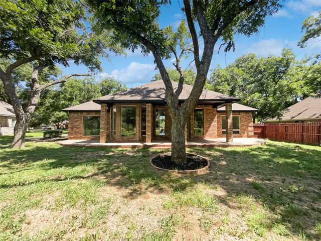 9021 Monticello Drive, Granbury, TX 76049