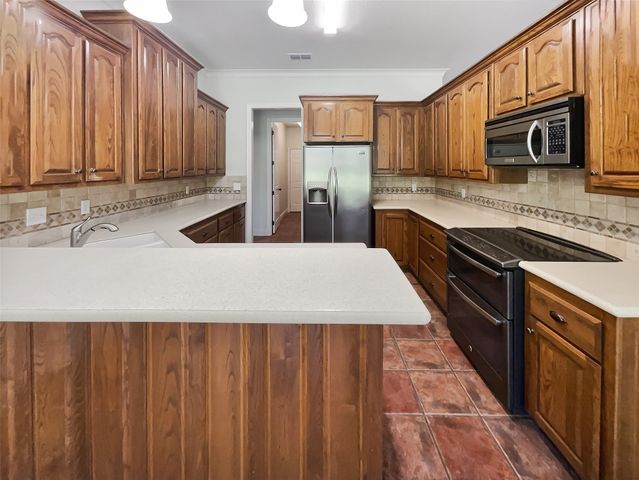 9021 Monticello Drive, Granbury, TX 76049