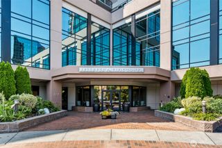 177 107th Avenue NE #1702, Bellevue, WA 98004