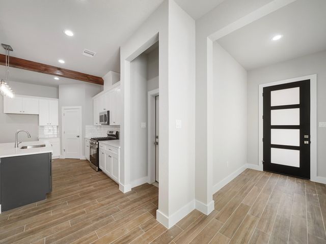 731 Magnolia Point Drive, Houston, TX 77336