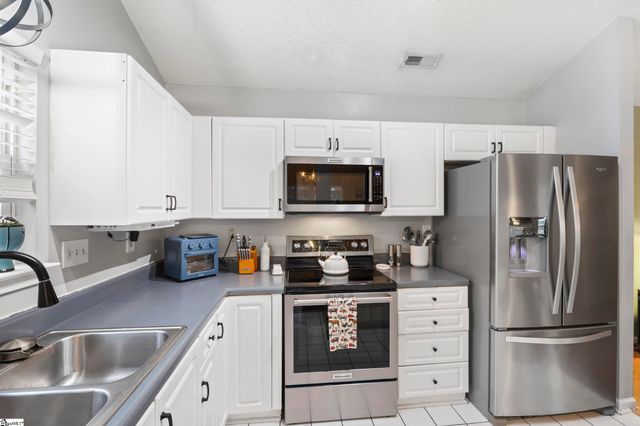 331 S Sandy Brook Way, Simpsonville, SC 29680