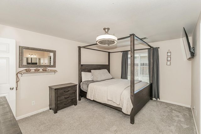 180 E Carpenter Avenue, Reedley, CA 93654