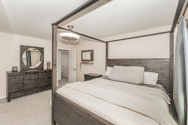 180 E Carpenter Avenue, Reedley, CA 93654