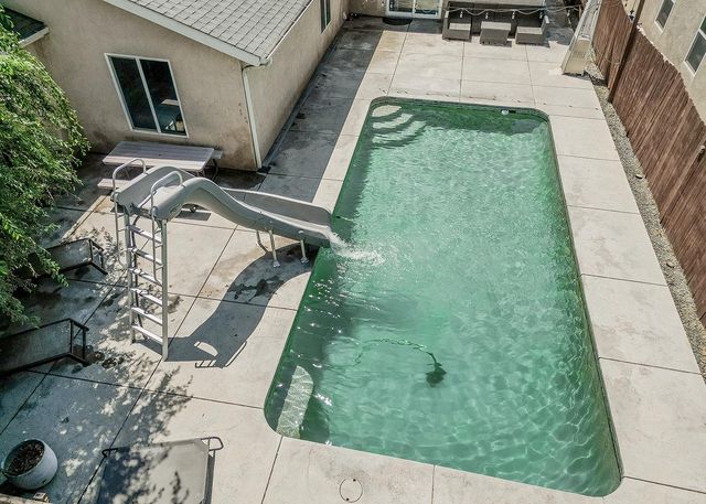180 E Carpenter Avenue, Reedley, CA 93654