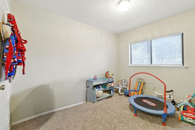 6855 Cape Meadow, Converse, TX 78109