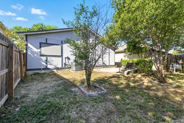 6855 Cape Meadow, Converse, TX 78109