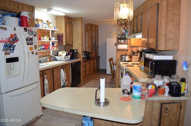 318 S CRISMON Road 24, Mesa, AZ 85208