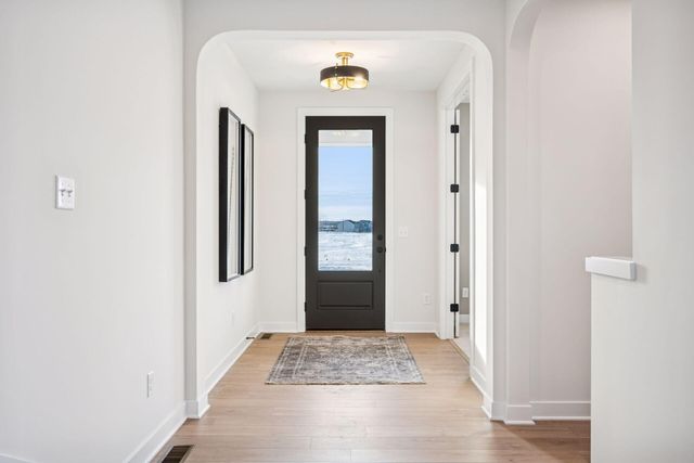 4704 Ogden Trail Lane N, Stillwater, MN 55082