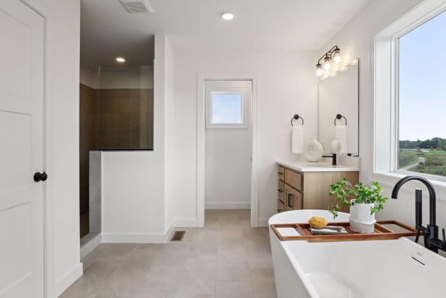 4704 Ogden Trail Lane N, Stillwater, MN 55082