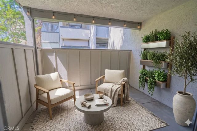 1342 E Hillcrest 17, Thousand Oaks, CA 91362