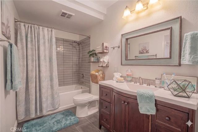 1342 E Hillcrest 17, Thousand Oaks, CA 91362